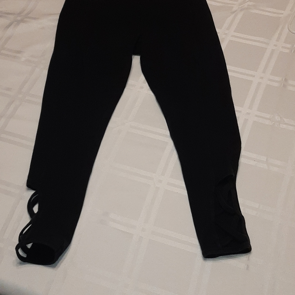 Bally Total Fitness crop leggings lattice cutouts